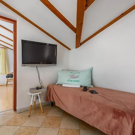 Beautiful Apartment In Porec With Kitchen Apartment